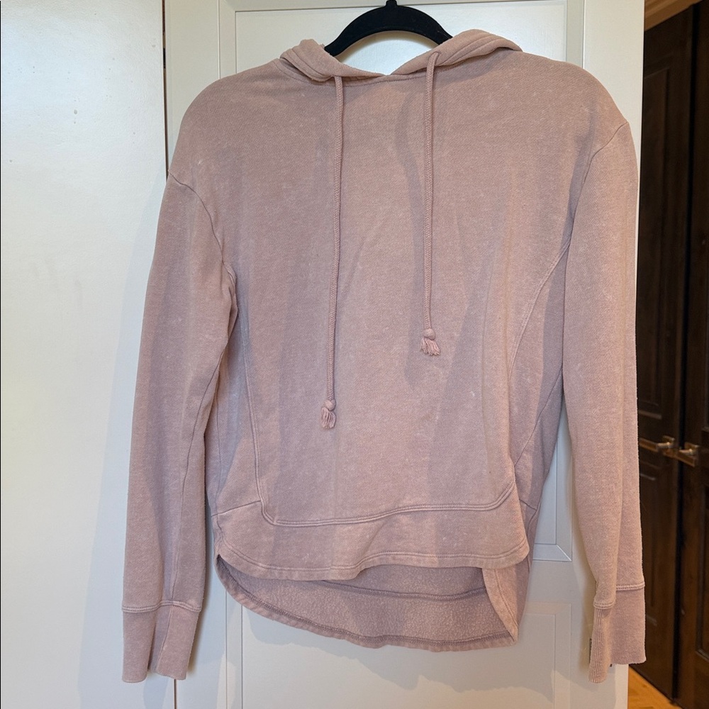 Universal Thread Women's Dusty Pink Pullover Hoodie(Ships from OR)